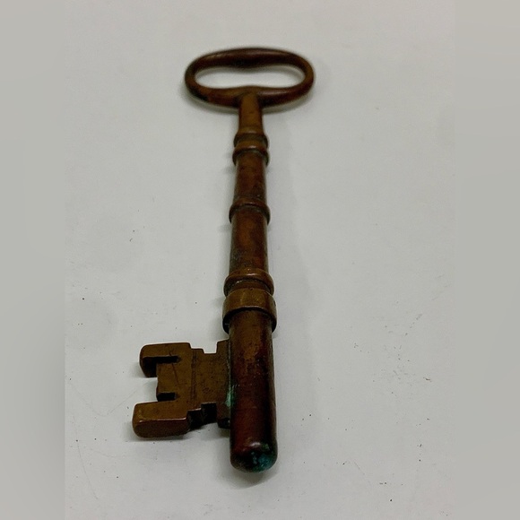 c. 1900 Antique Michigan Industrial Commercial Solid Barrel Skeleton Key - Picture 6 of 10